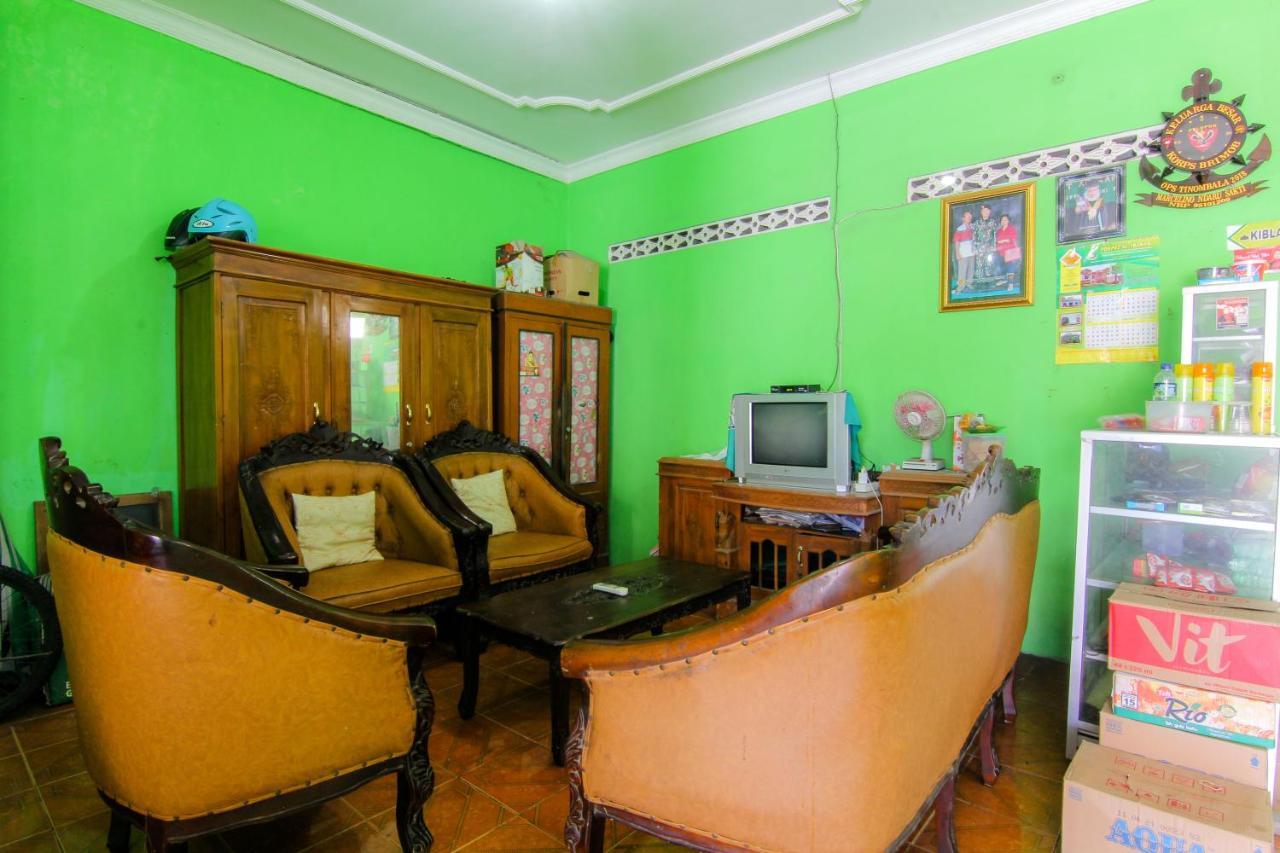 Losmen Melati Hotel Bantul Exterior photo