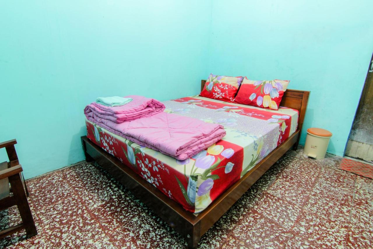 Losmen Melati Hotel Bantul Exterior photo
